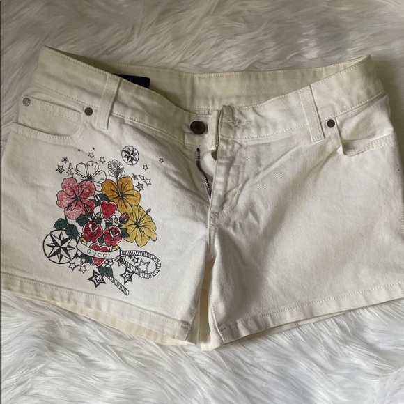 Gucci Women's Cream Floral Jean Shorts